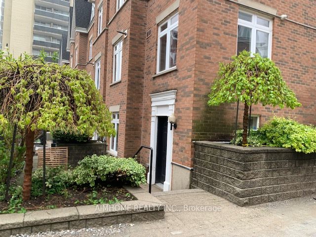 100 Redpath Avenue 1 Property Photo 4