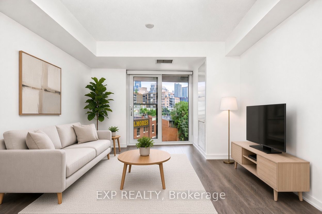 219 Dundas Street E 610