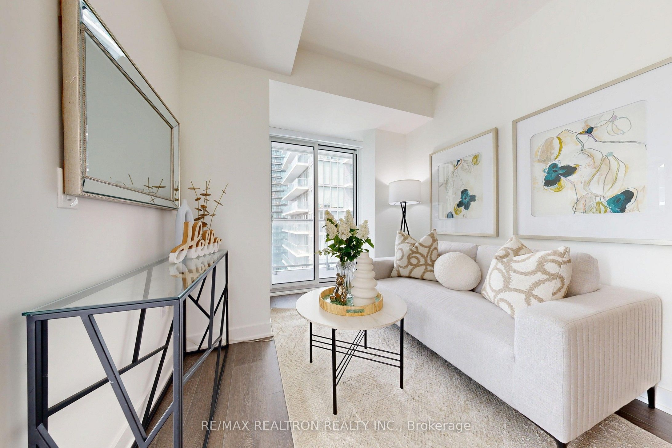195 Redpath Avenue 1612 Property Photo 7