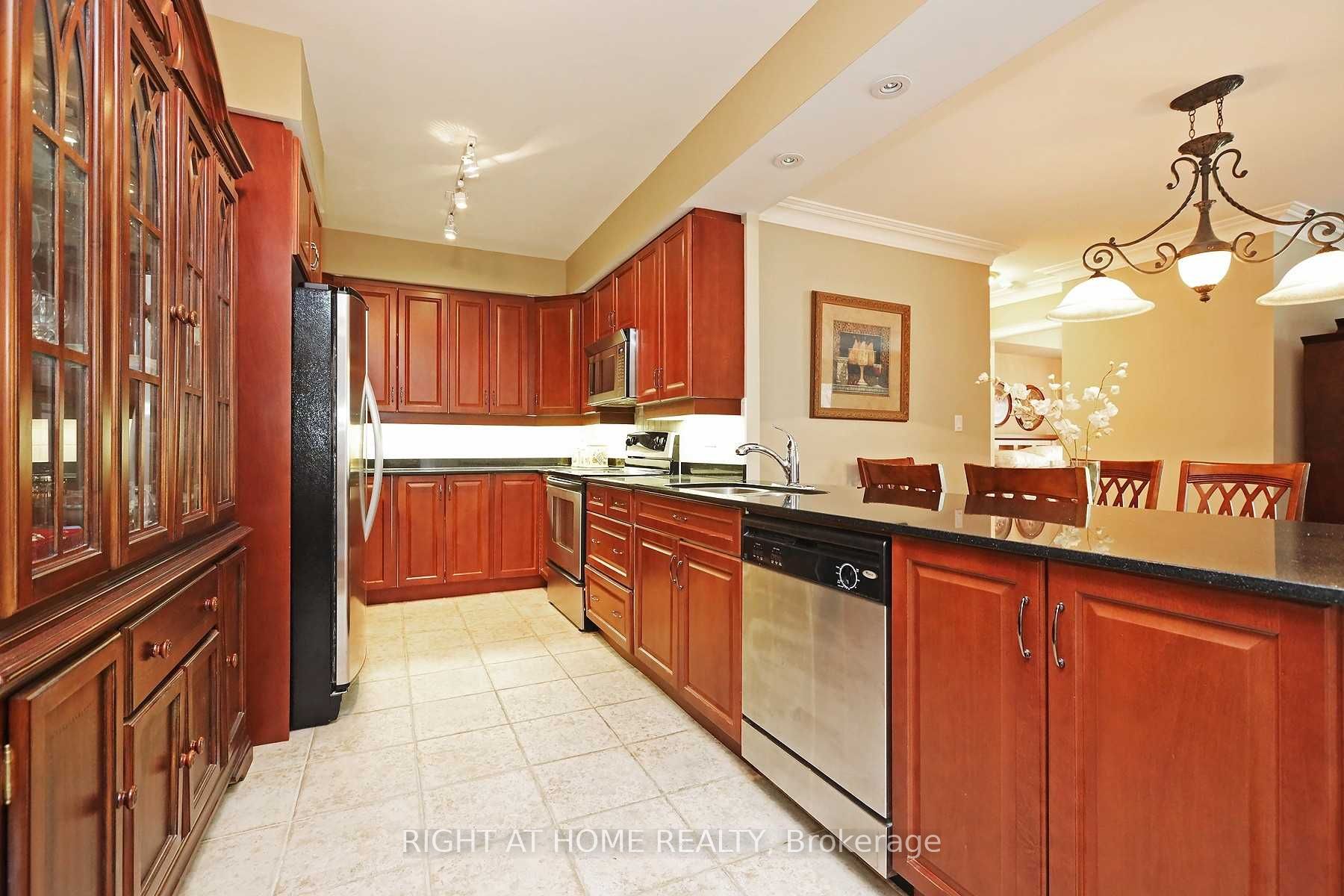 38 William Carson Crescent 615 Property Photo 4