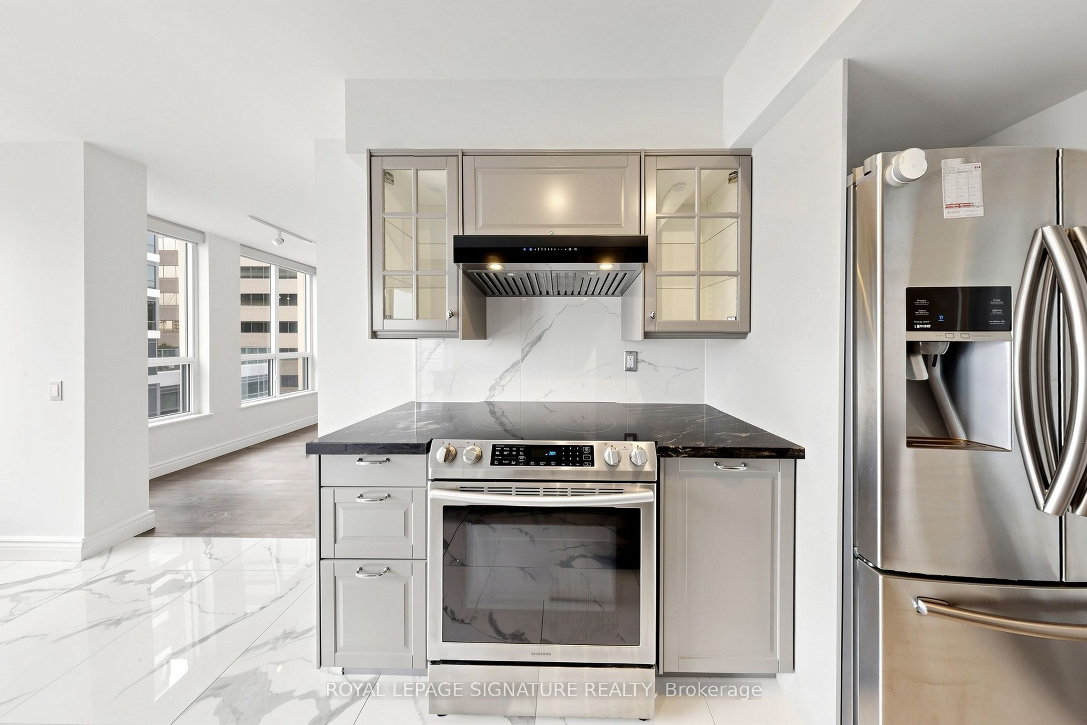 388 Bloor Street E 1801 Property Photo 17