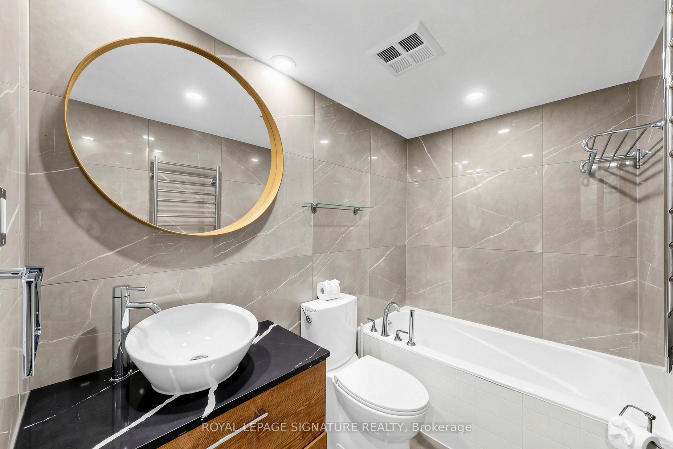 388 Bloor Street E 1801 Property Photo 34