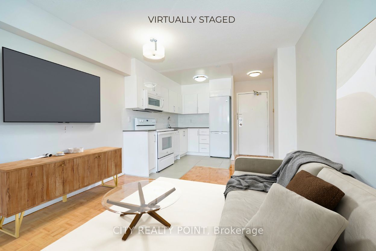 1500 Bathurst Street 807 Property Photo 1