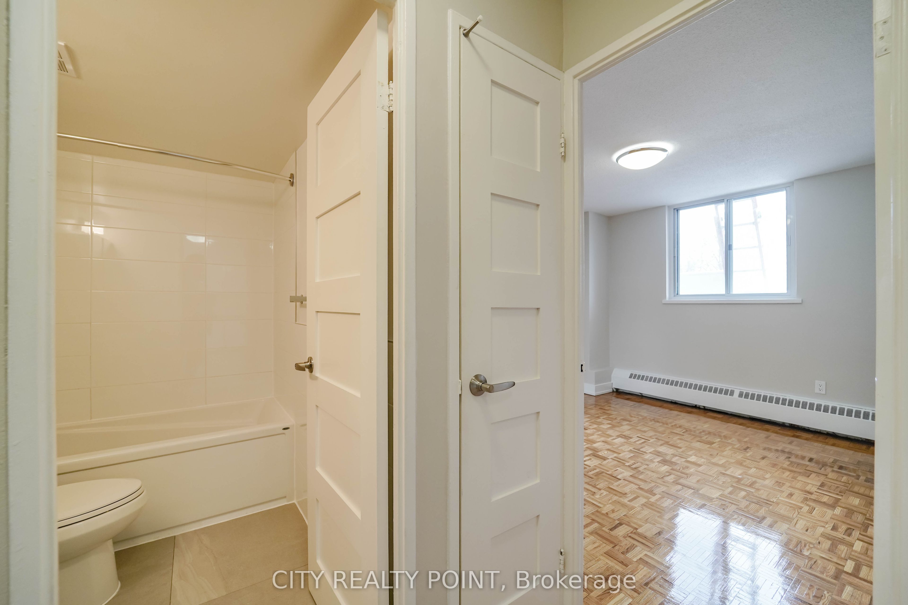1500 Bathurst Street 807 Property Photo 14