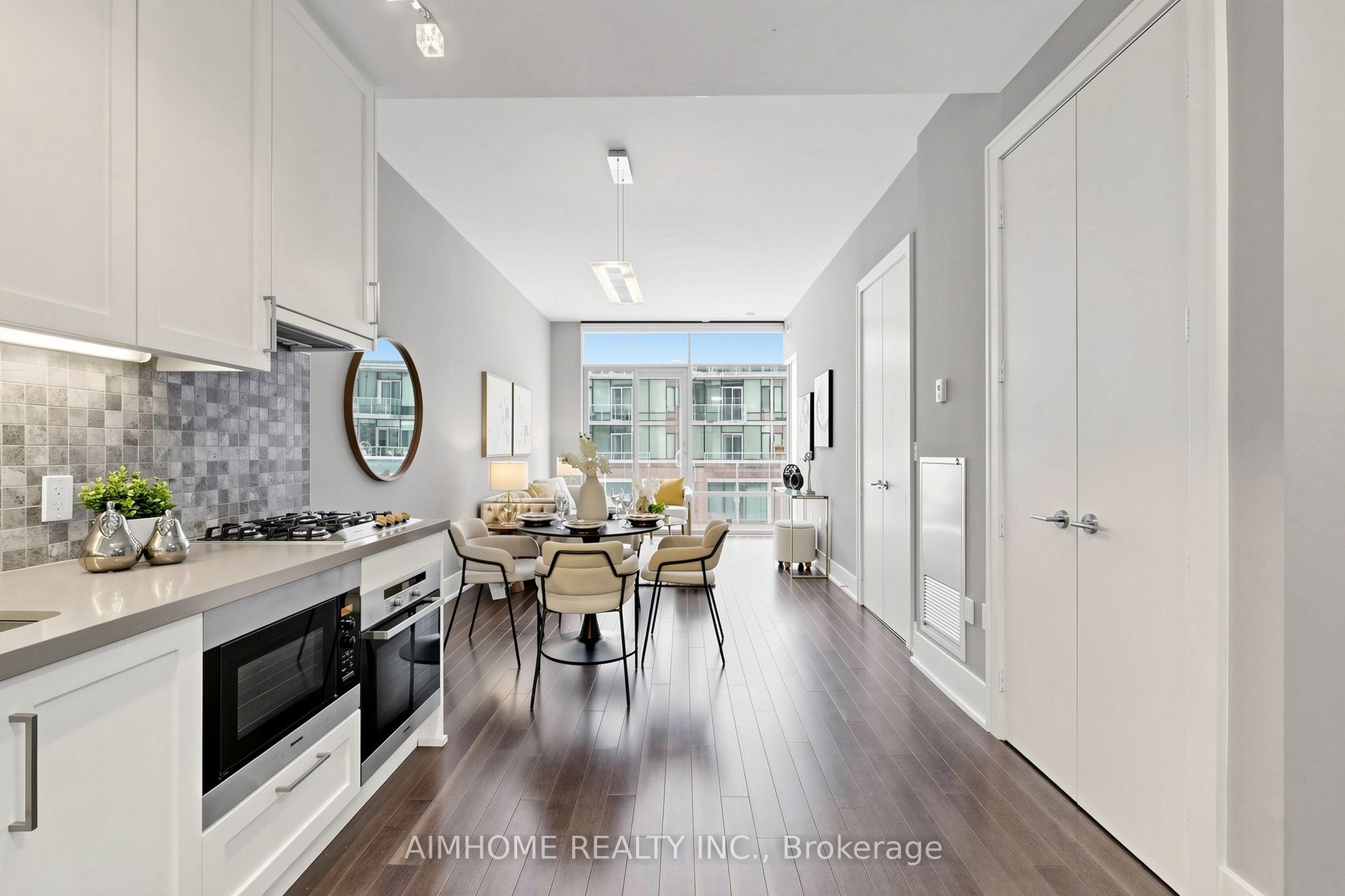 39 Queens Quay 328 Property Photo 8
