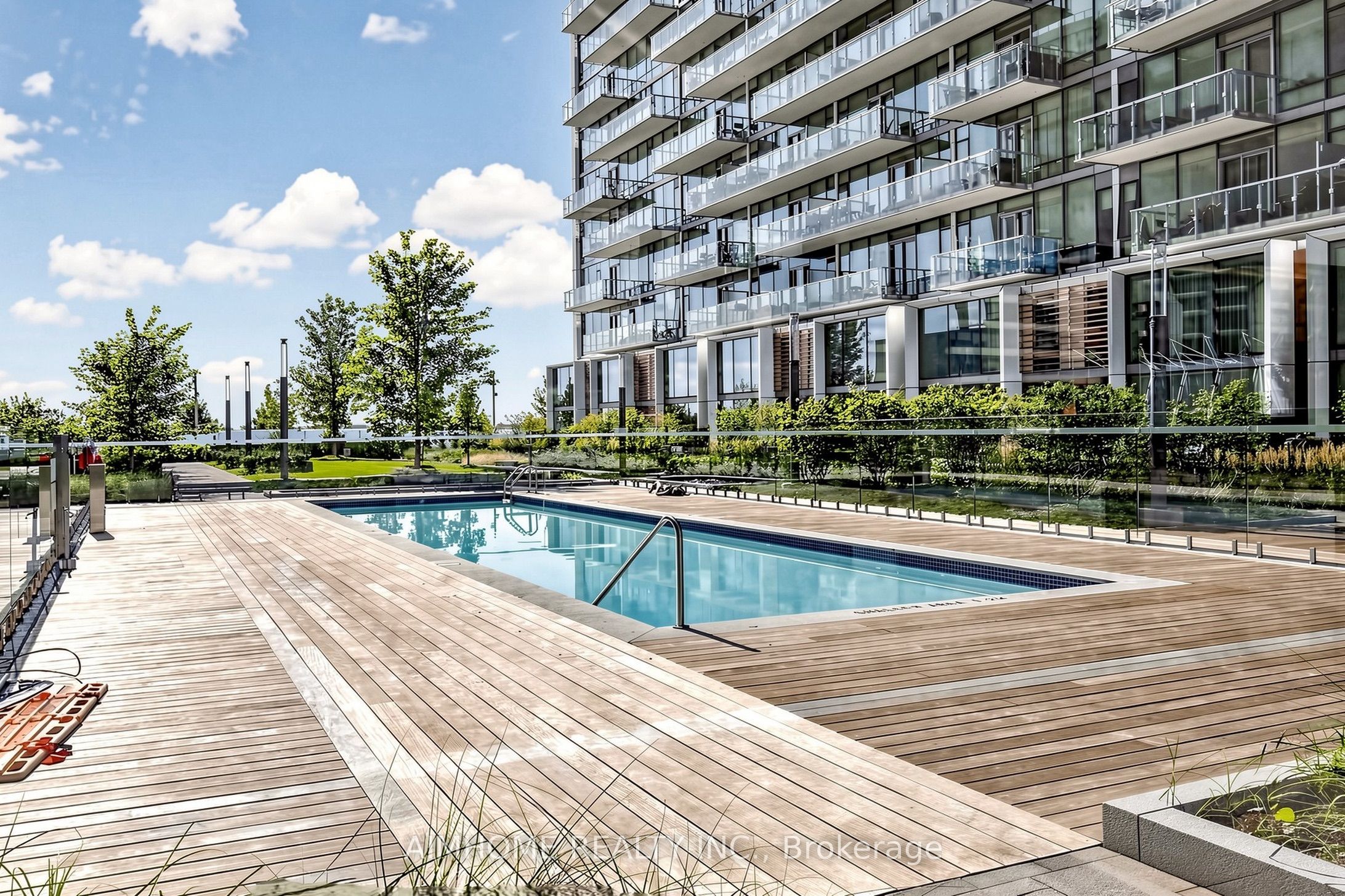39 Queens Quay 328 Property Photo 35