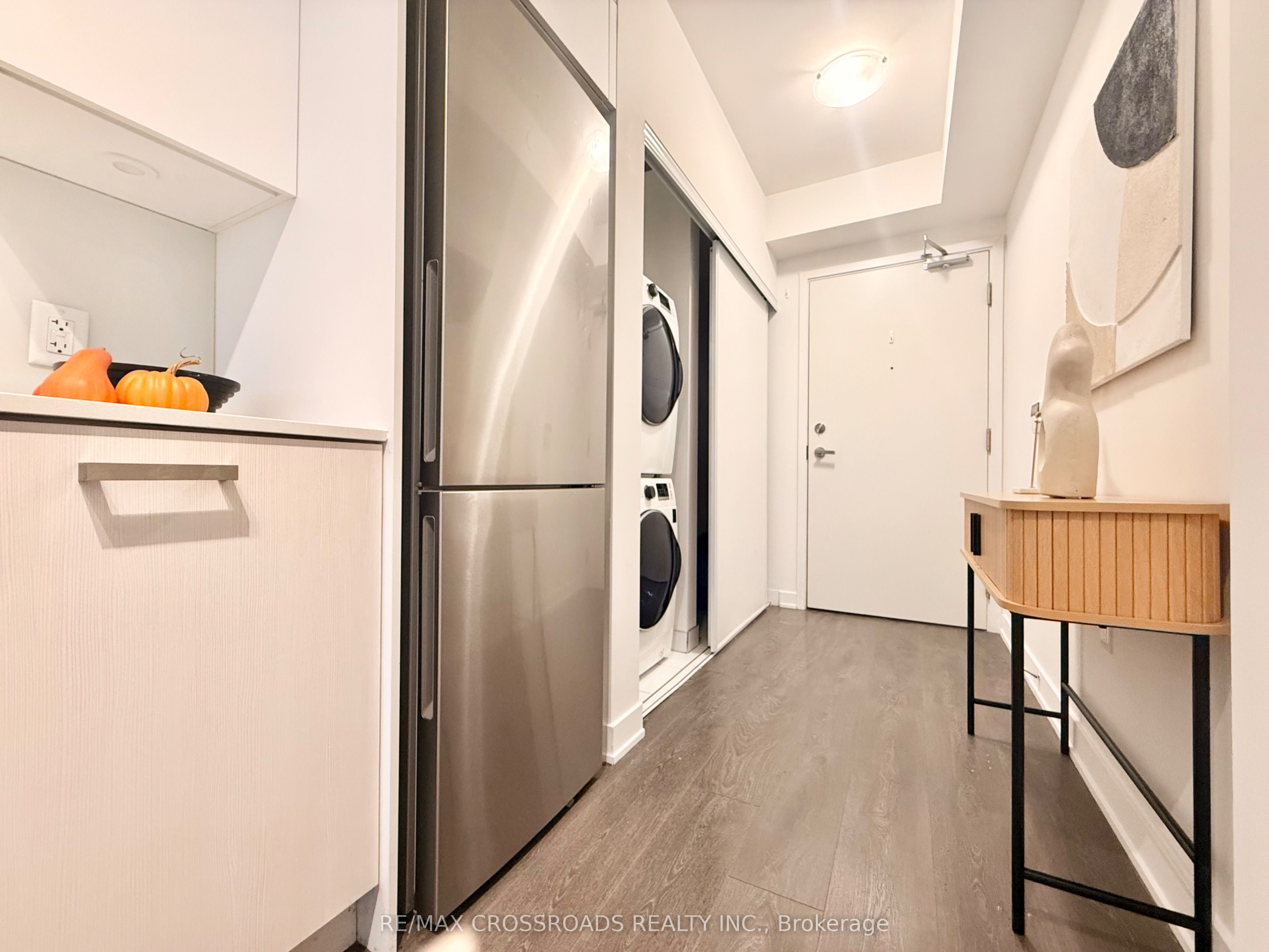 195 Redpath Avenue 2301 Property Photo 18
