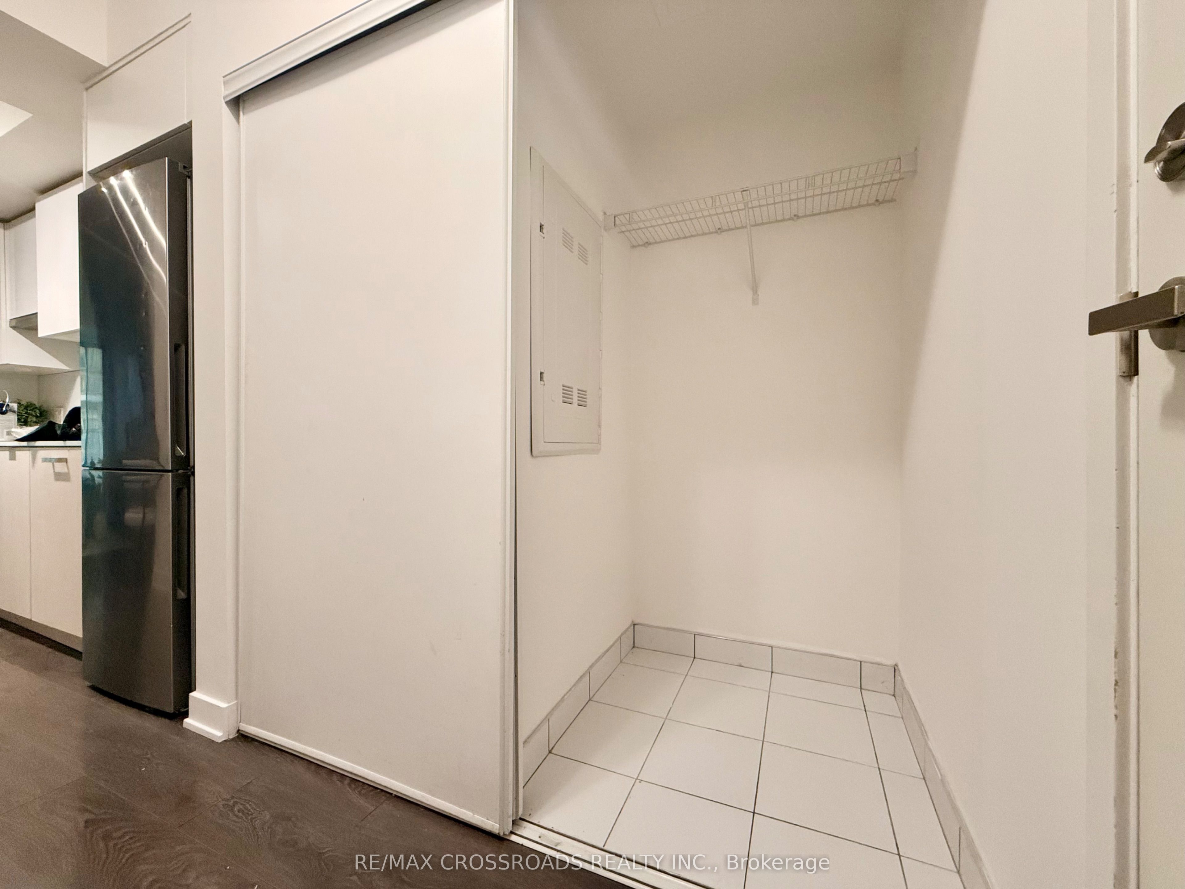 195 Redpath Avenue 2301 Property Photo 20