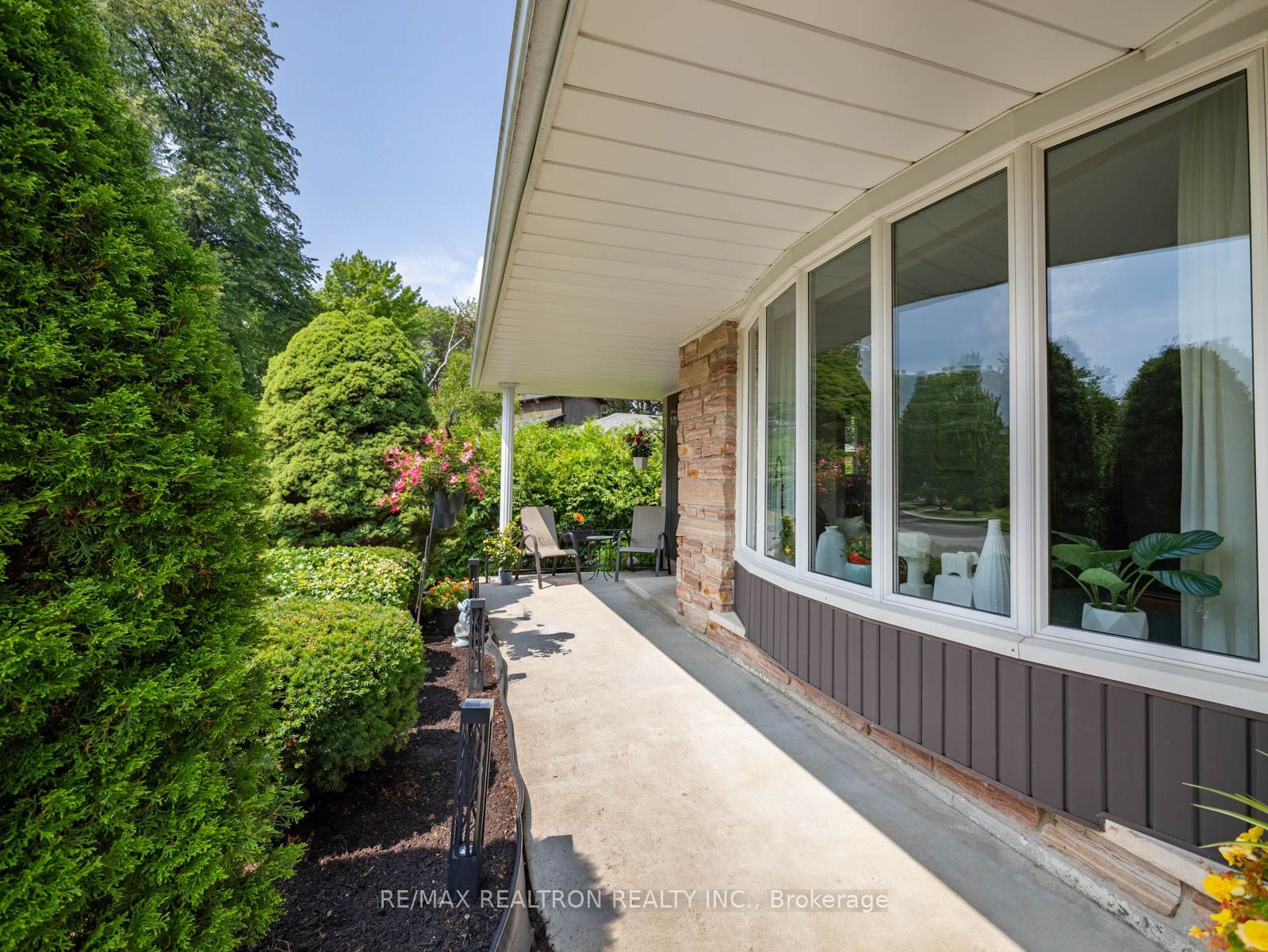 74 Threadneedle Crescent Property Photo 3