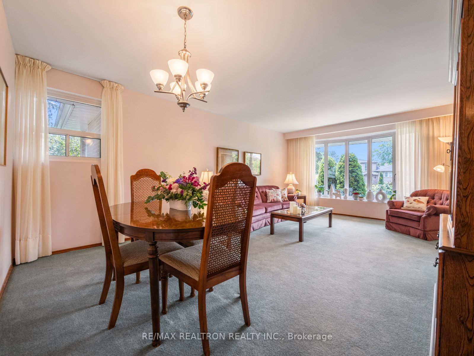 74 Threadneedle Crescent Property Photo 6