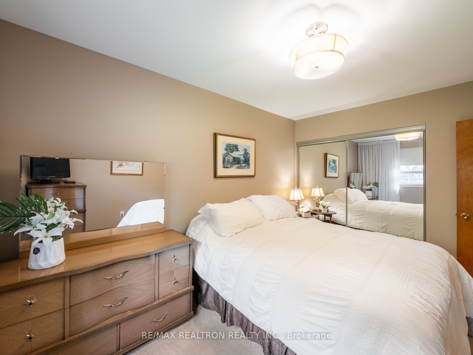74 Threadneedle Crescent Property Photo 13