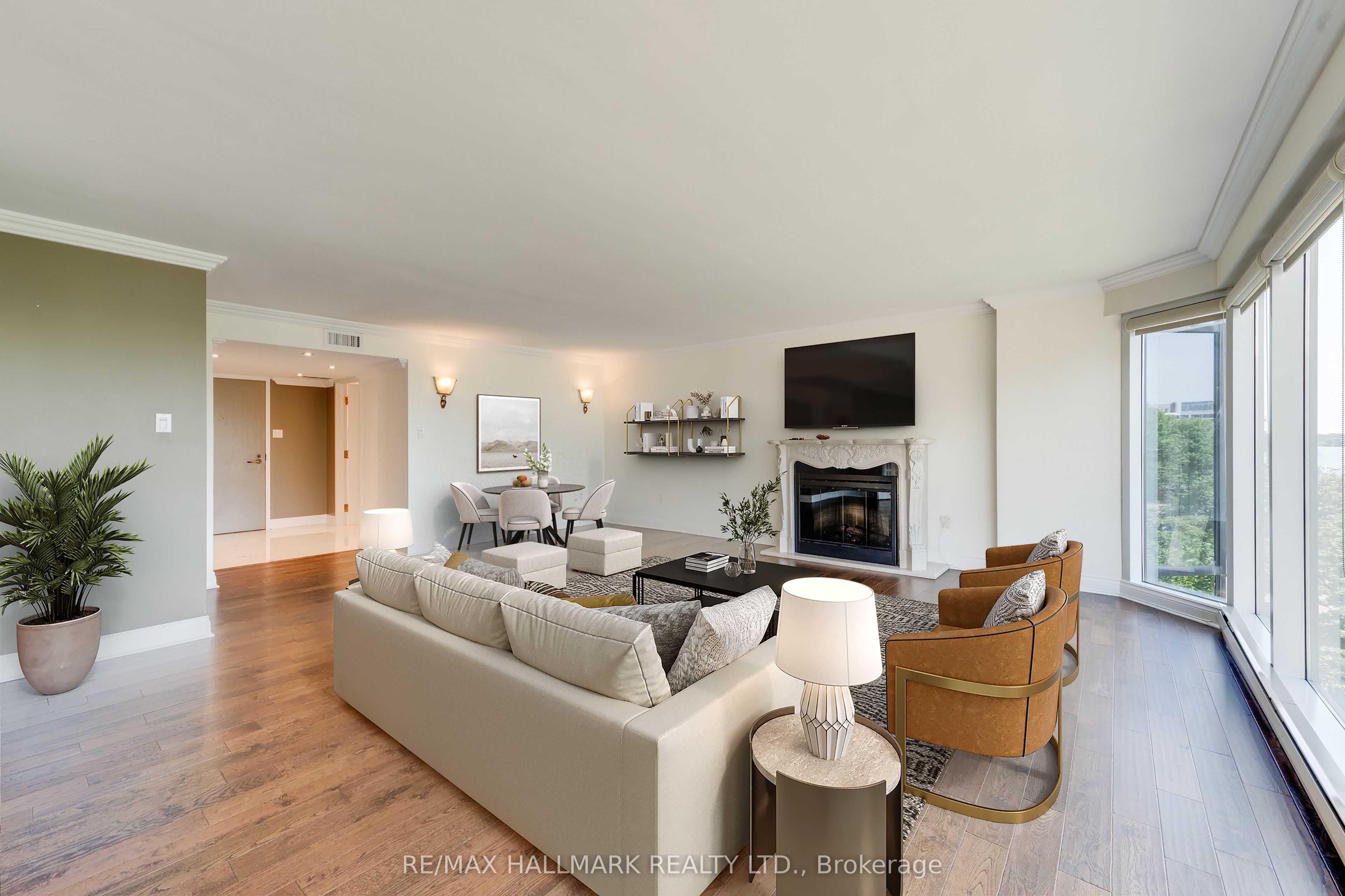 251 Queens Quay W 404 Property Photo 5