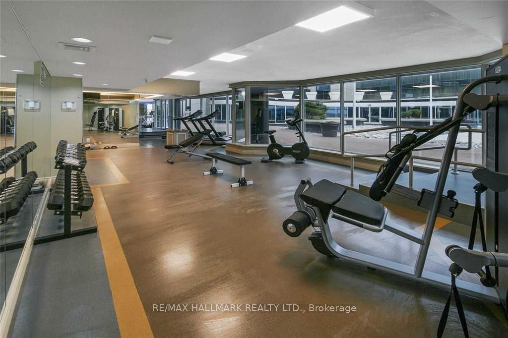 251 Queens Quay W 404 Property Photo 29
