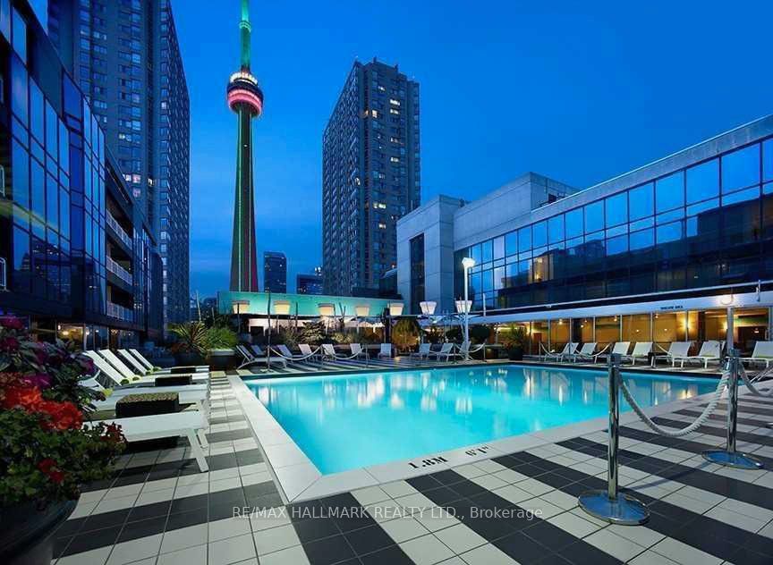 251 Queens Quay W 404 Property Photo 31
