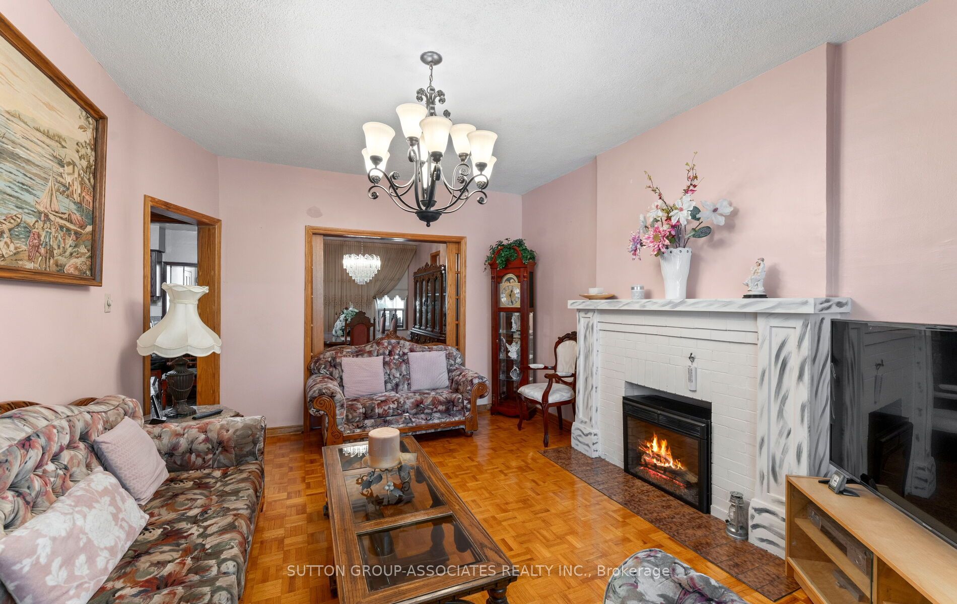 183 Glenholme Avenue Property Photo 8