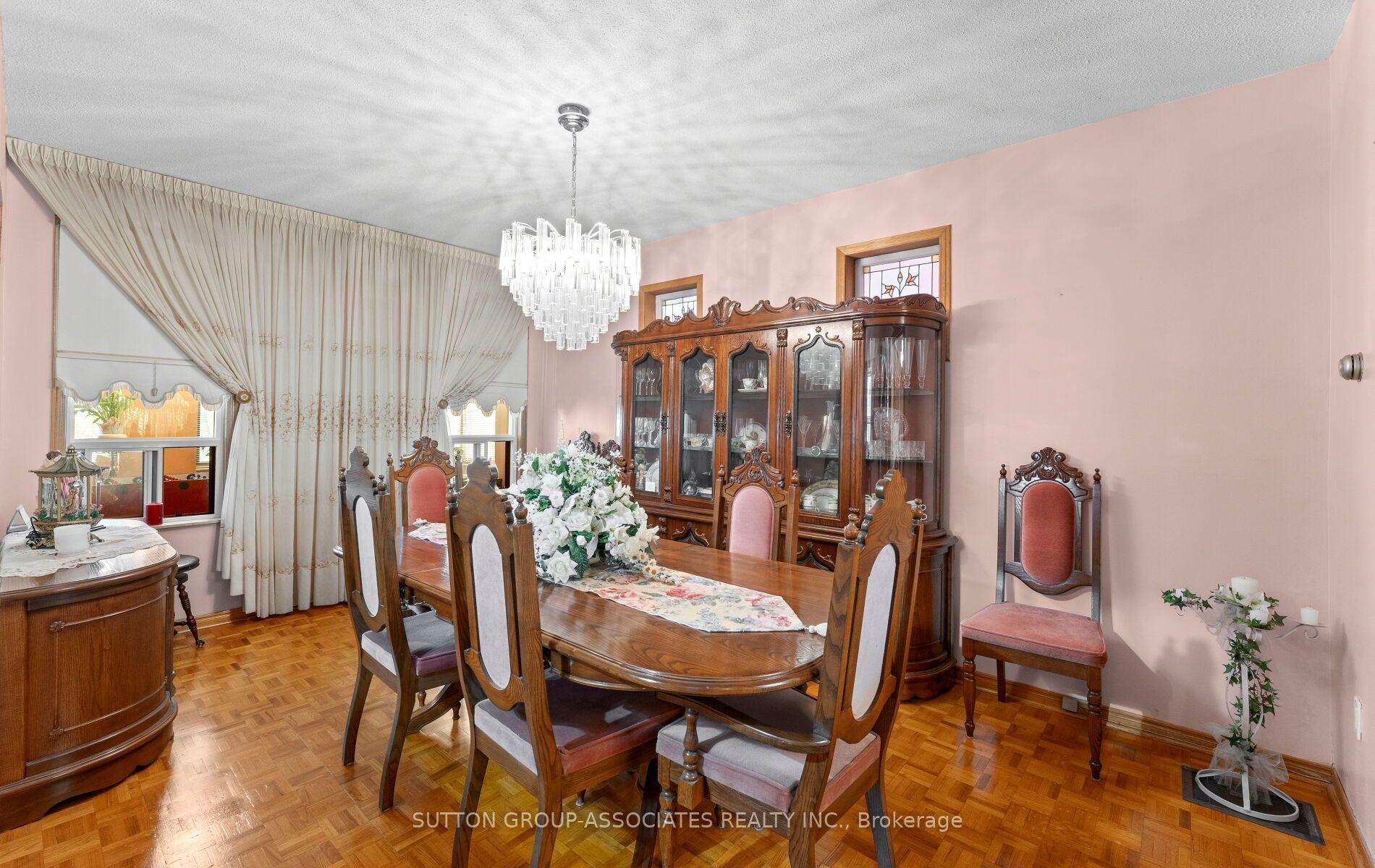 183 Glenholme Avenue Property Photo 9