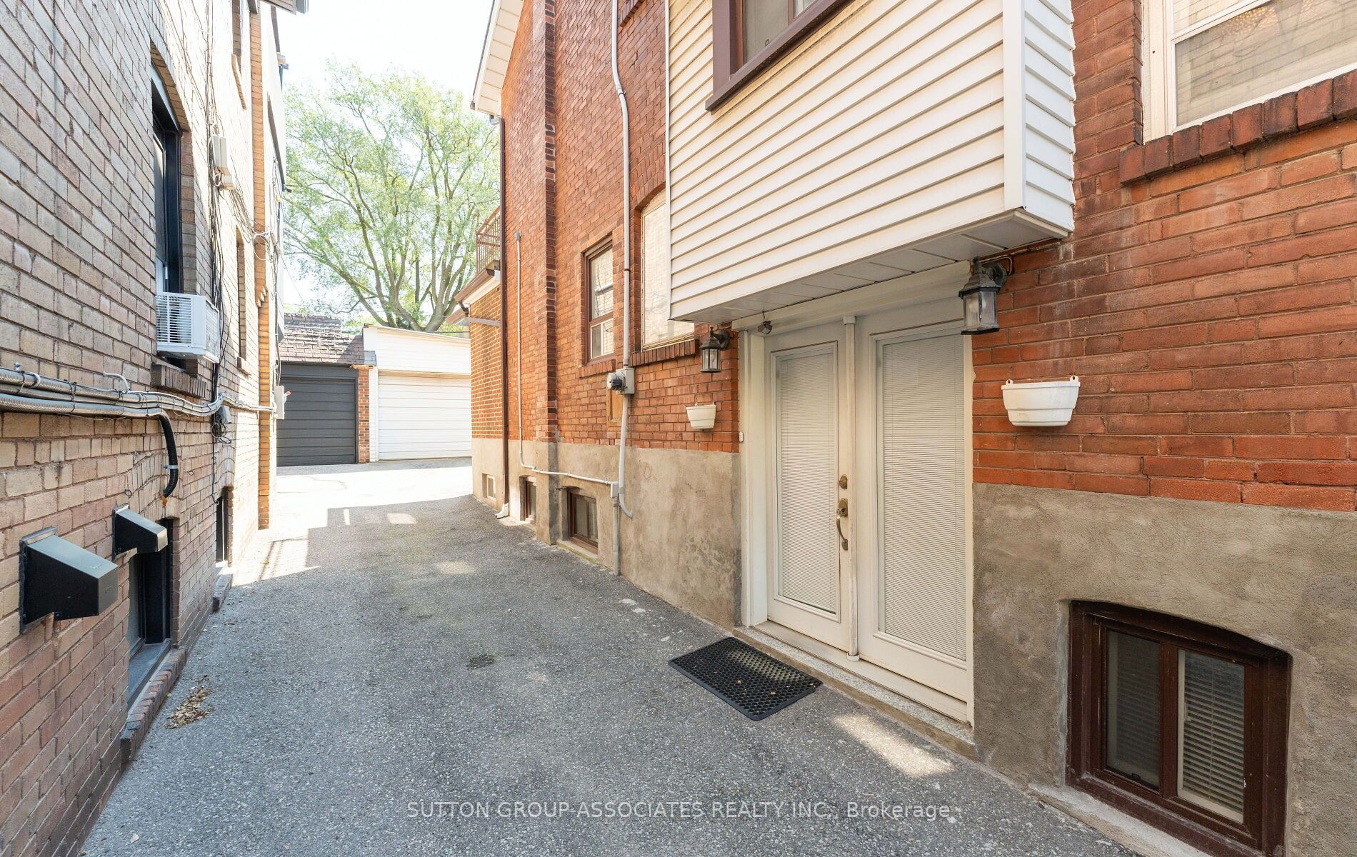 183 Glenholme Avenue Property Photo 40