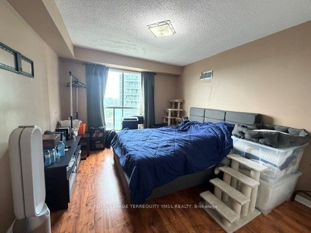 23 Lorraine Drive 1809 Property Photo 16