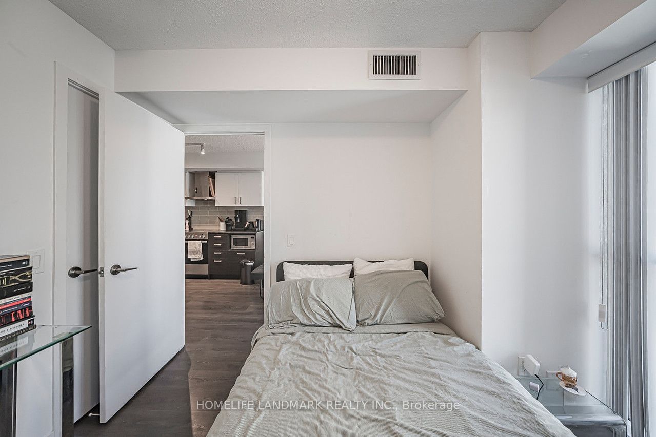 125 Redpath Avenue 1206 Property Photo 23