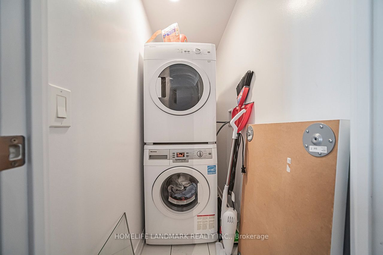 125 Redpath Avenue 1206 Property Photo 35