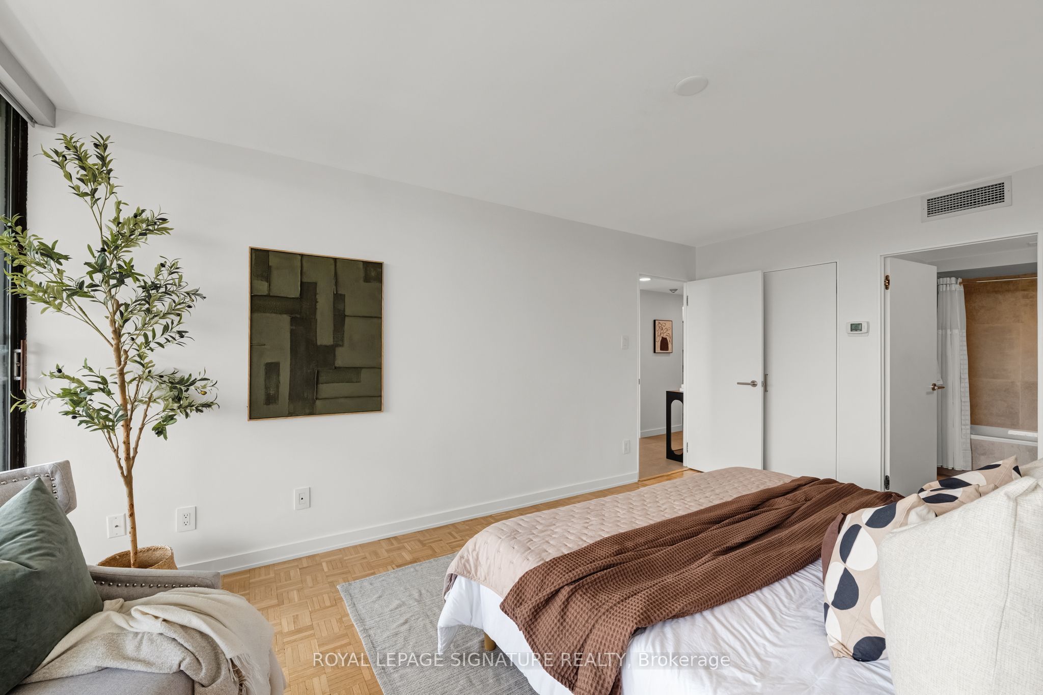 10 Avoca Avenue 704/705 Property Photo 25