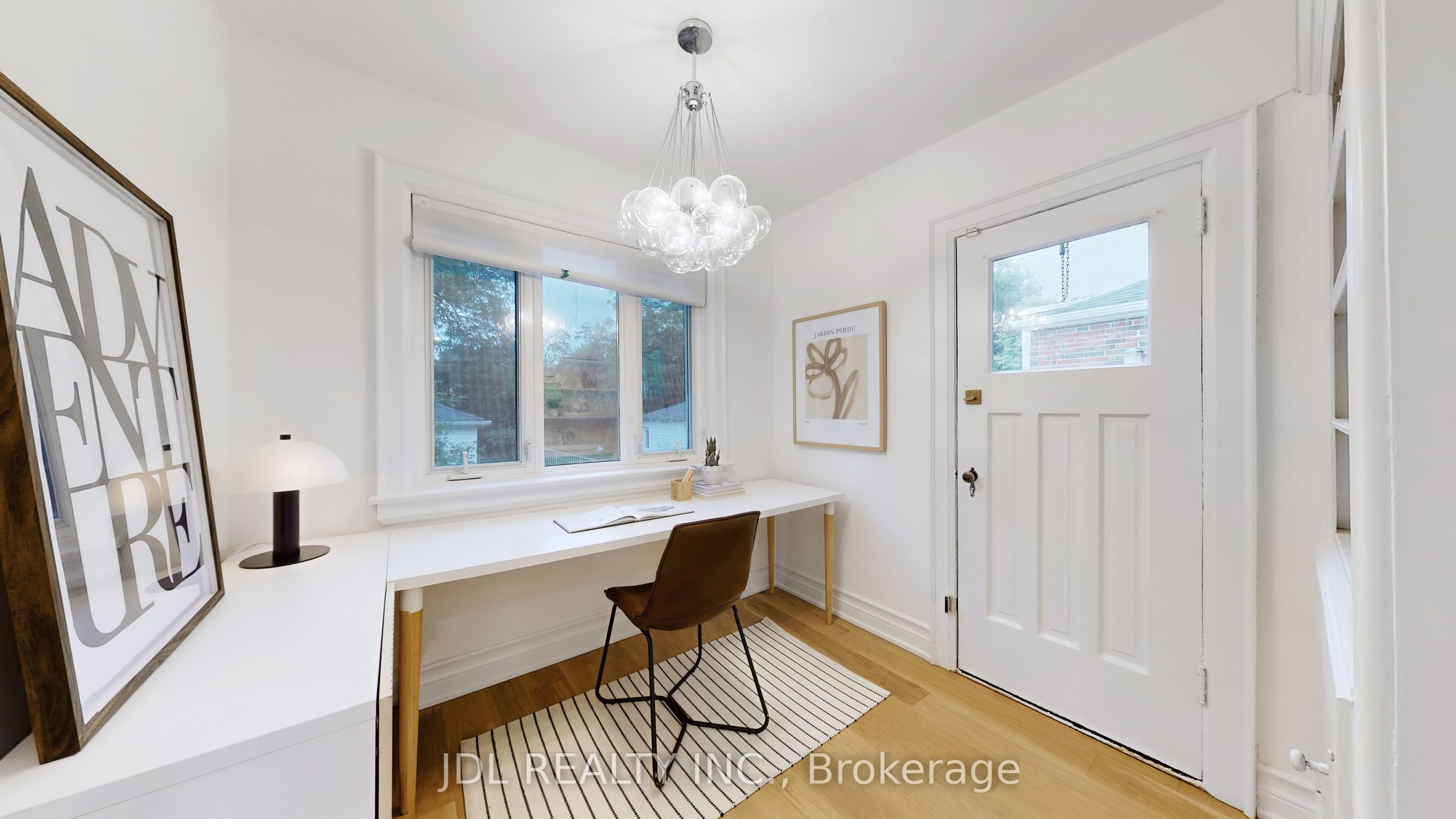 280 Fairlawn Avenue Property Photo 7