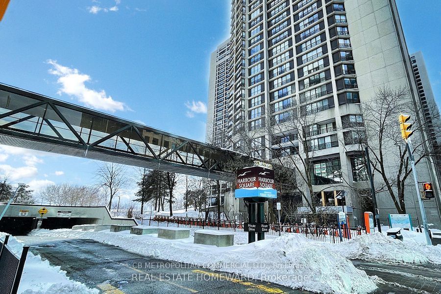 65 Harbour Square 3305 Property Photo 25