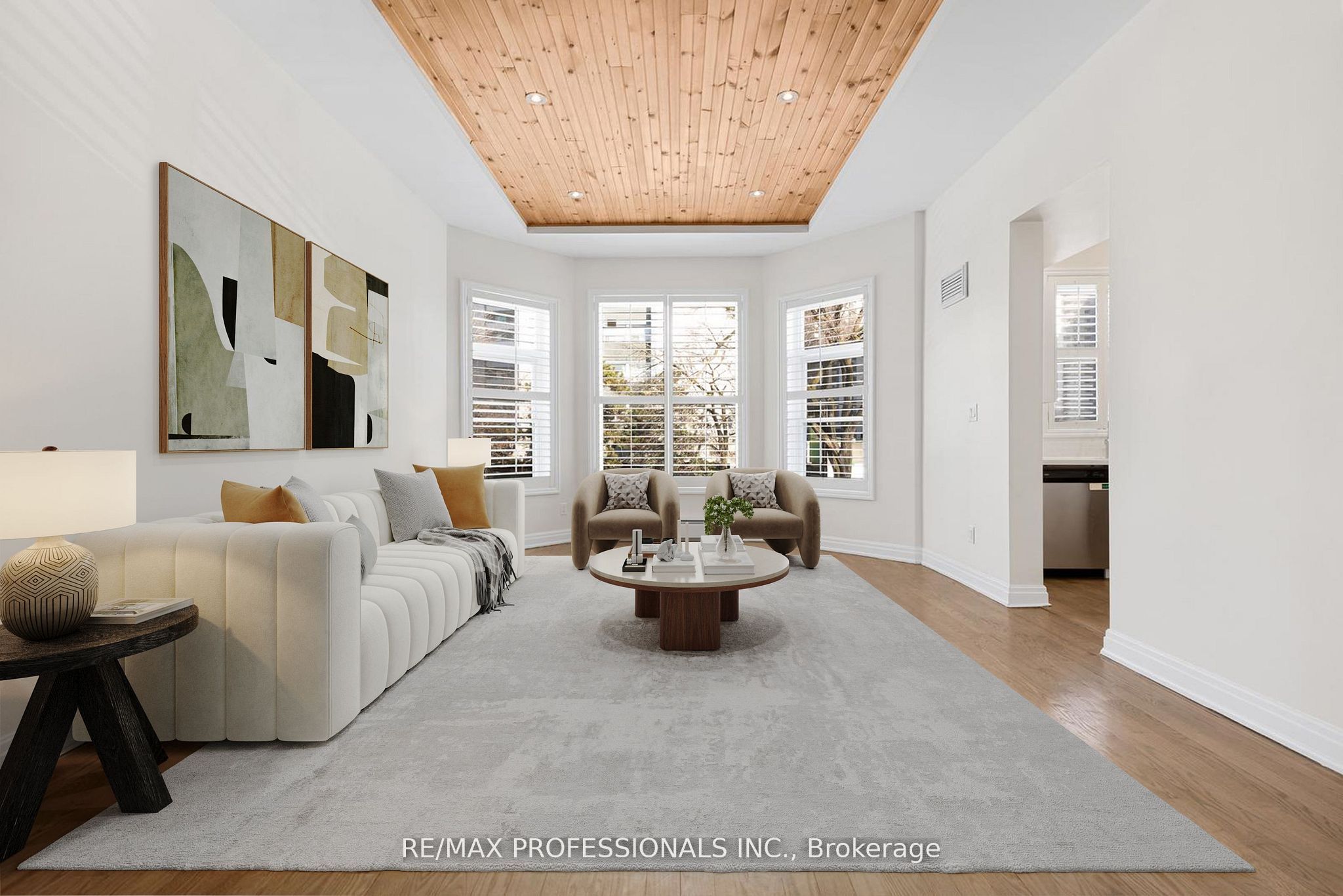 253 Wellesley Street E C Property Photo 4