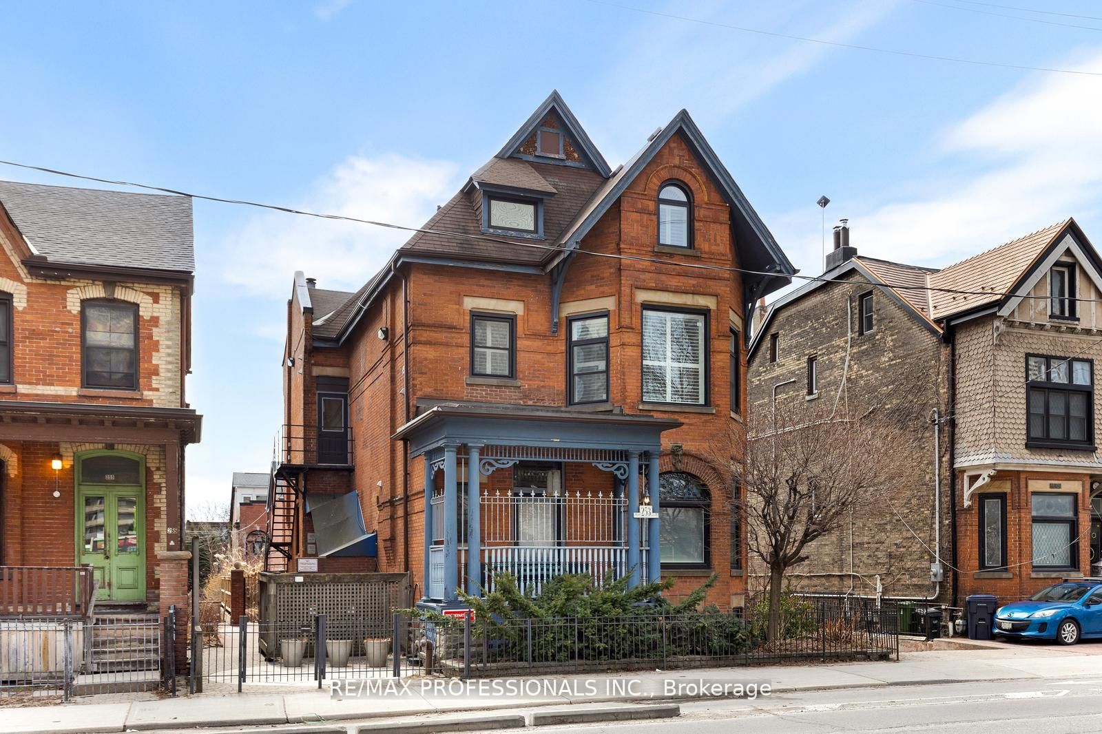 253 Wellesley Street E C Property Photo 34