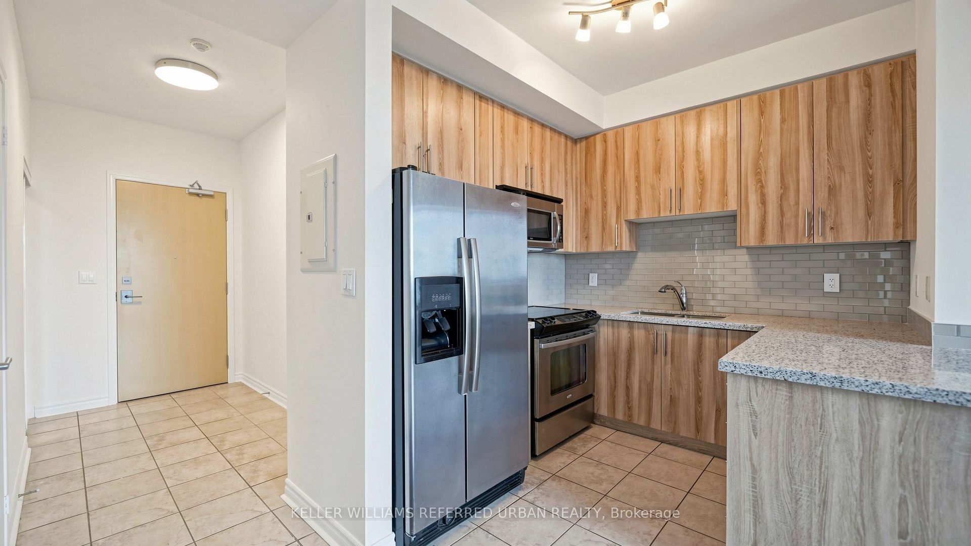 18 Holmes Avenue 912 Property Photo 7