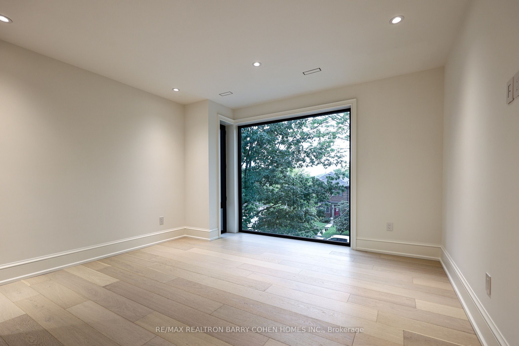 39 Chudleigh Avenue Property Photo 37