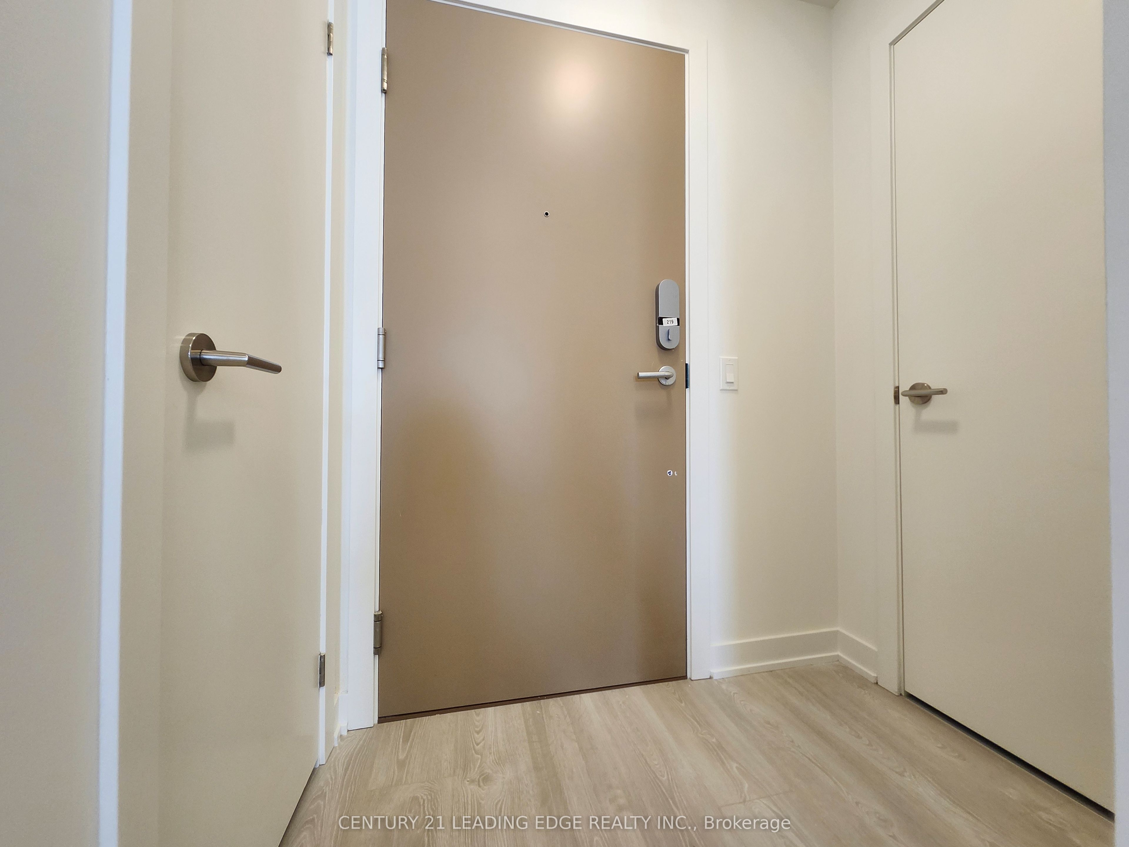 1 Kyle Lowry Road 219 Property Photo 9