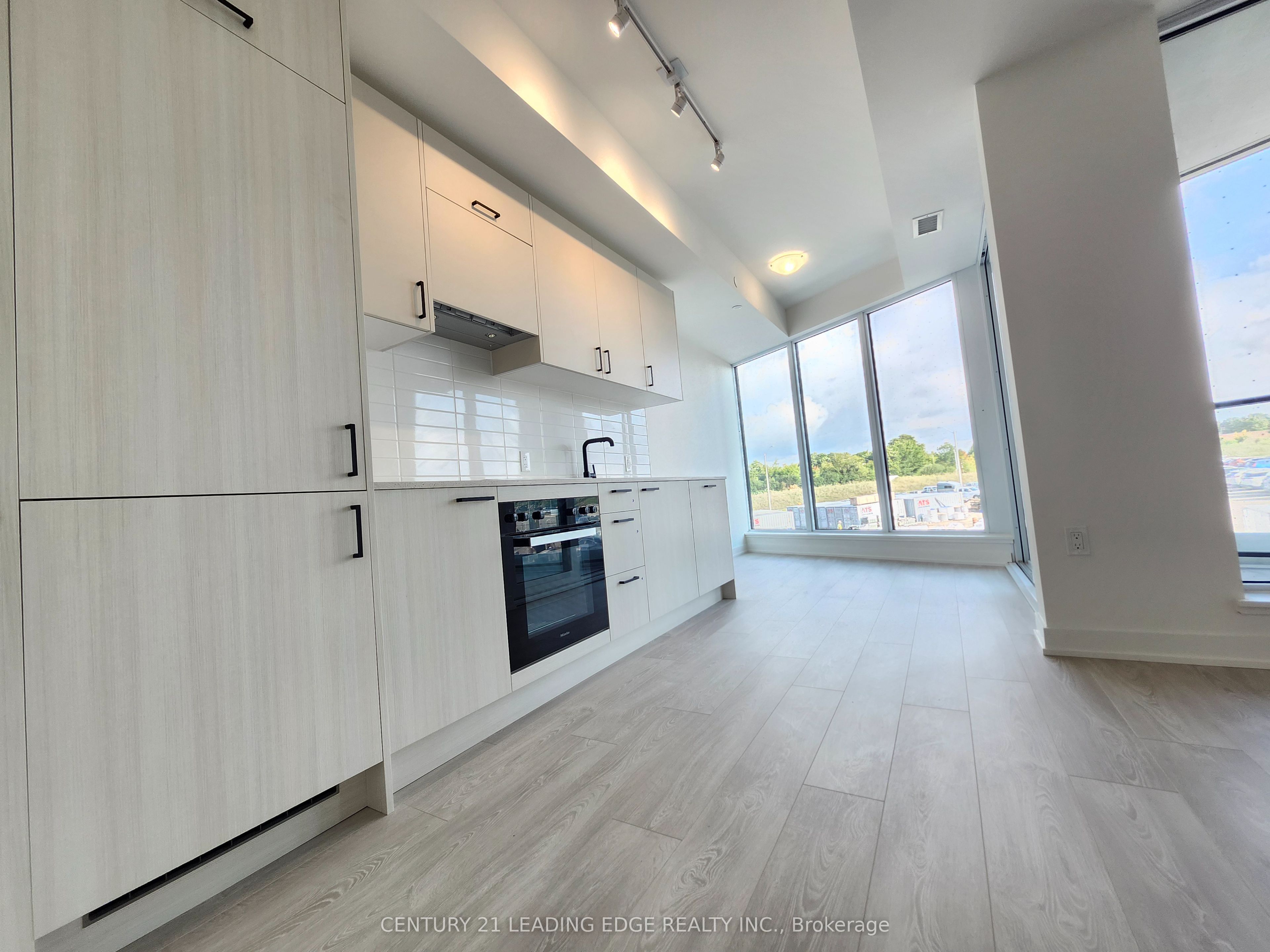 1 Kyle Lowry Road 219 Property Photo 12