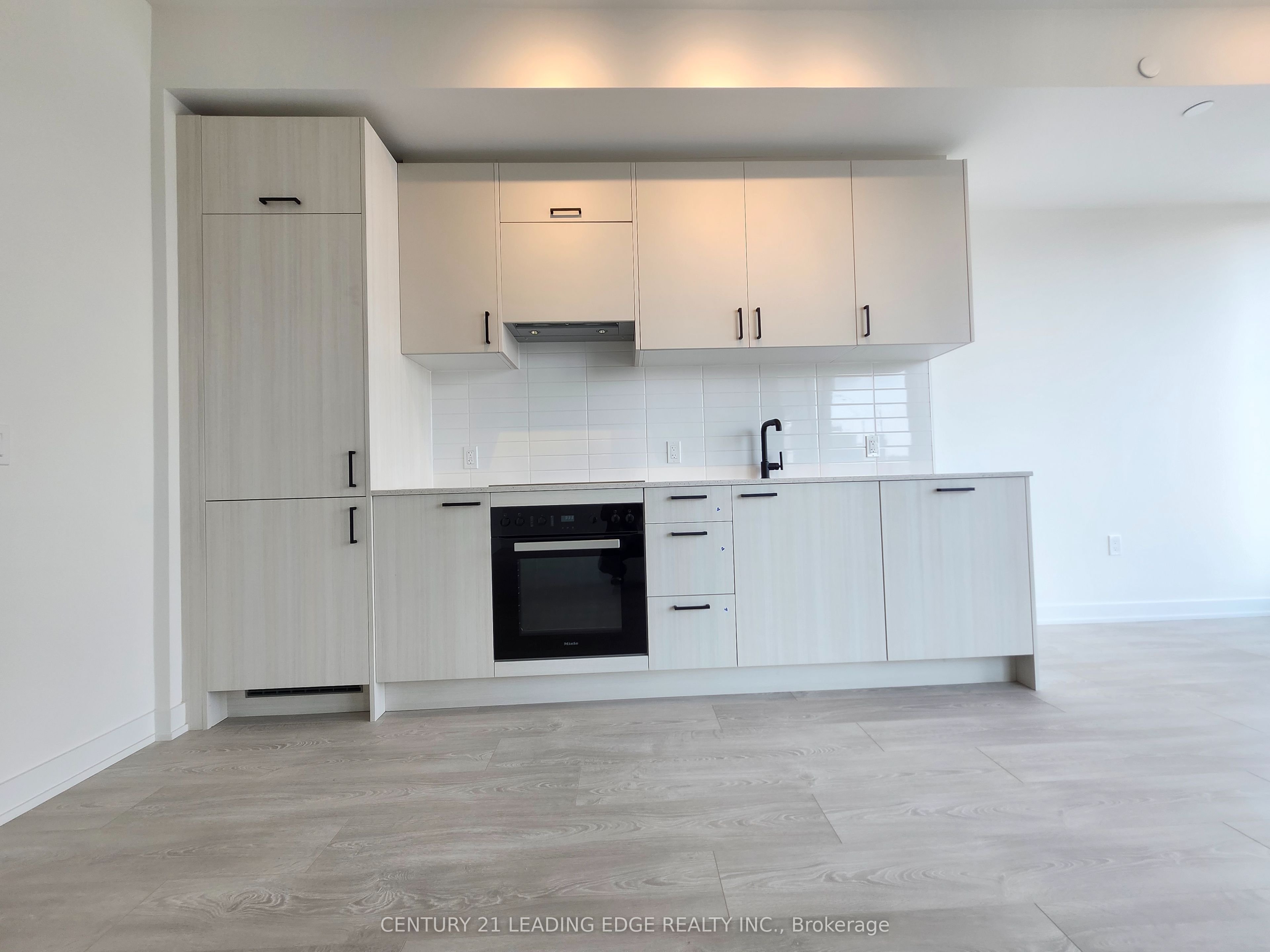 1 Kyle Lowry Road 219 Property Photo 17
