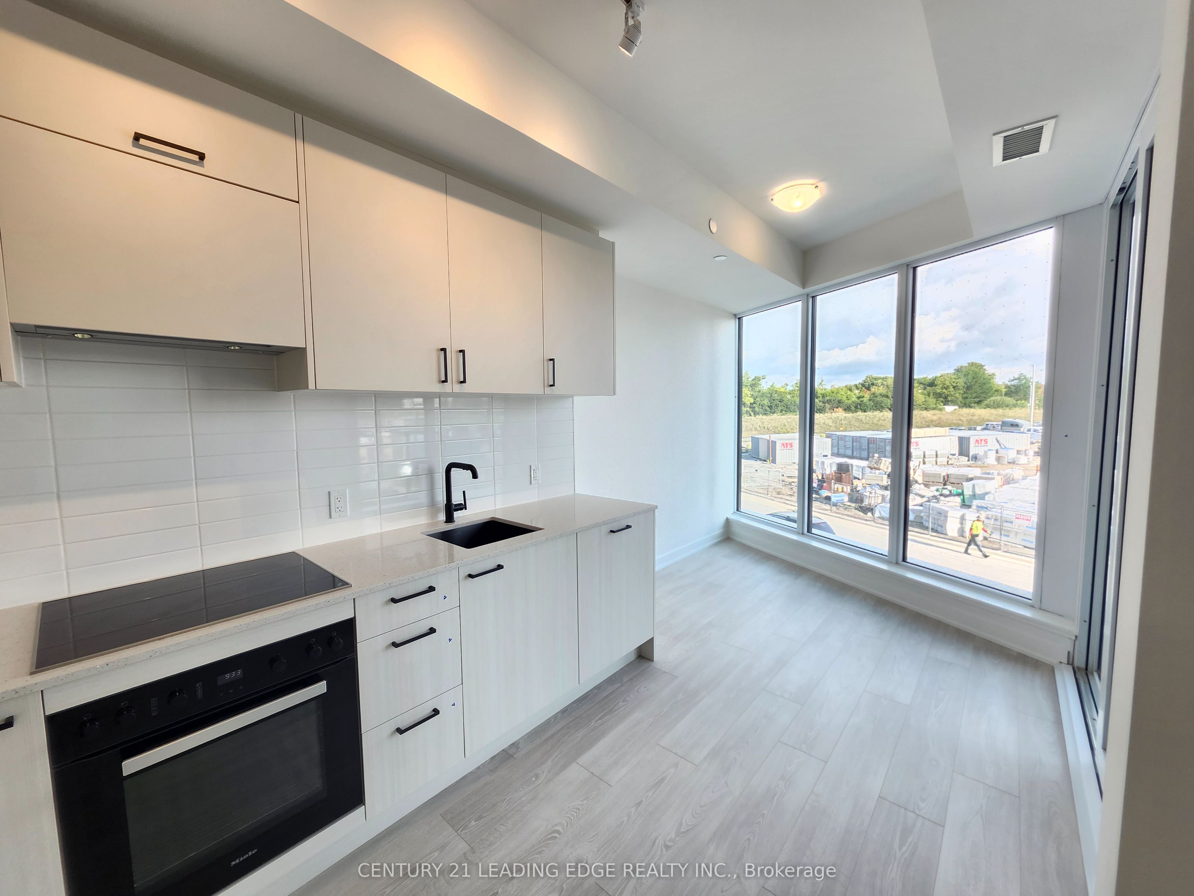 1 Kyle Lowry Road 219 Property Photo 18