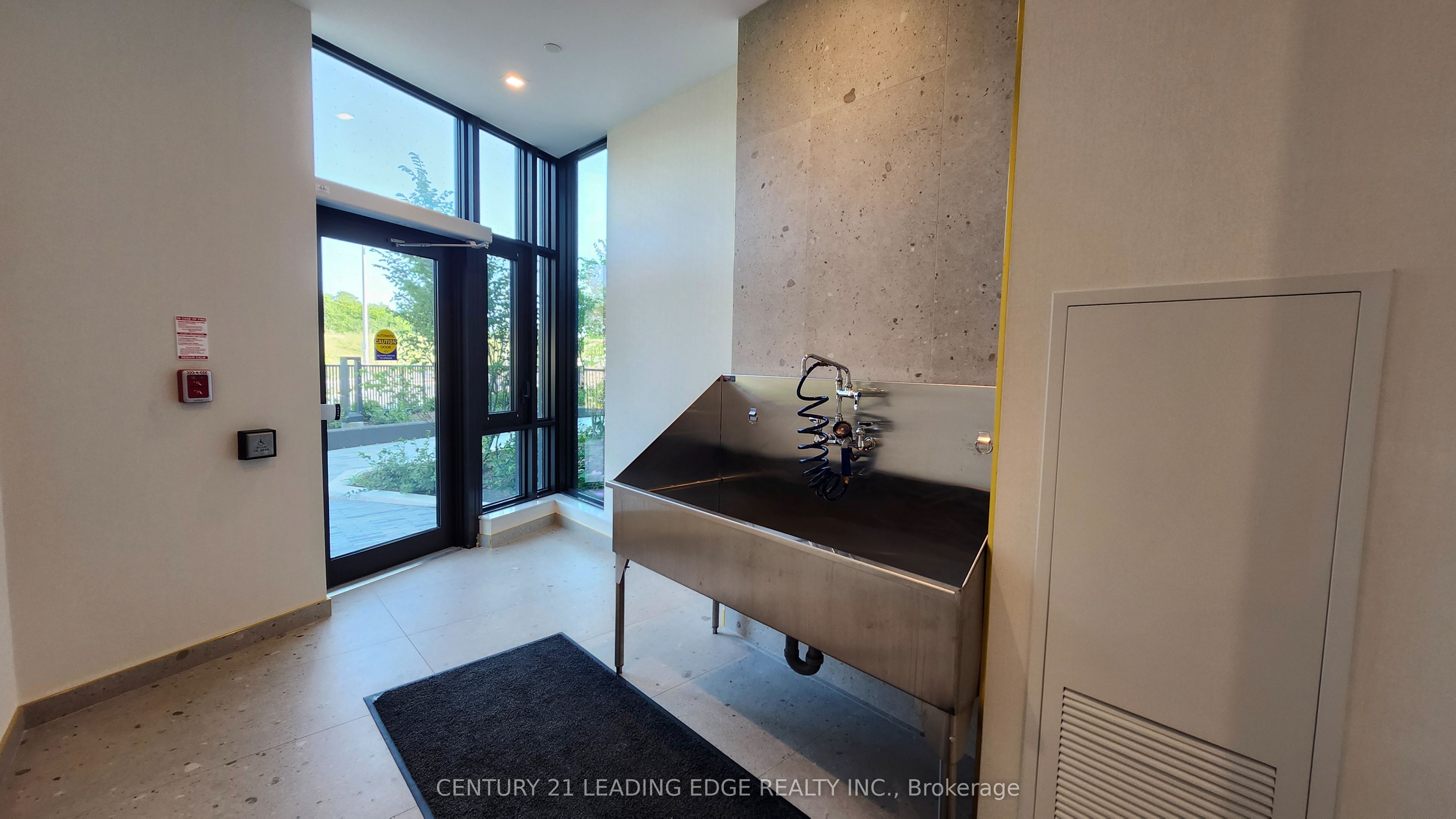 1 Kyle Lowry Road 219 Property Photo 34