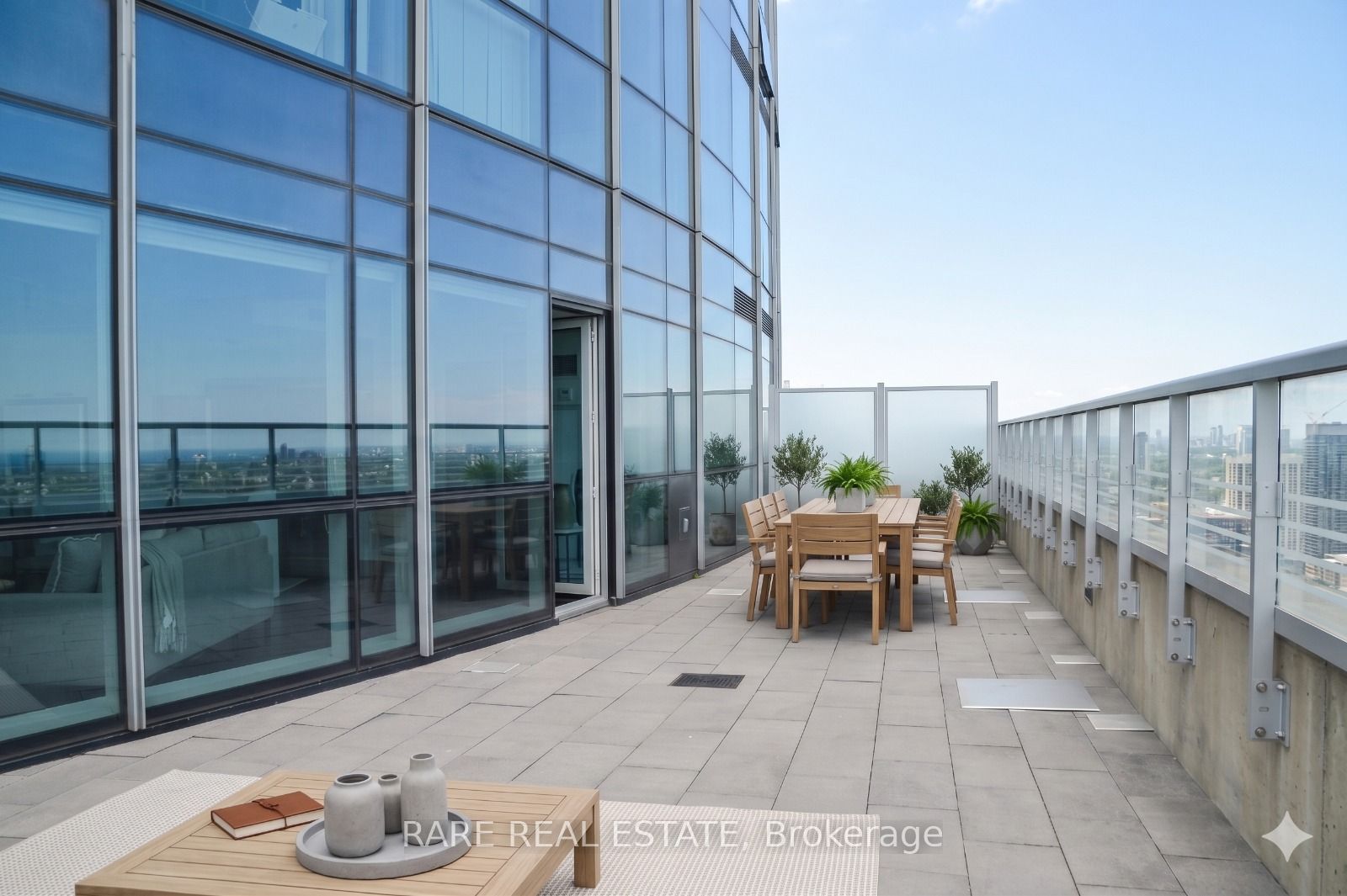 388 Yonge Street 5907 Property Photo 5