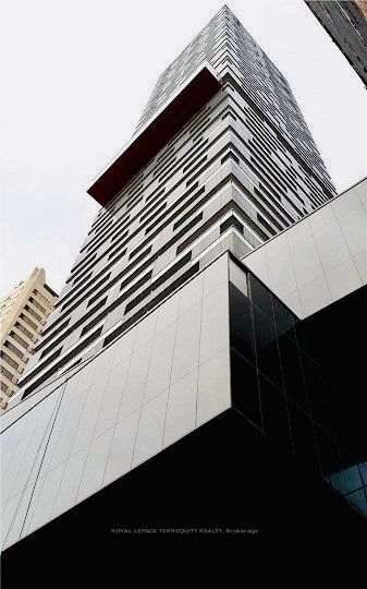 8 Eglinton Avenue E 505 Property Photo 2