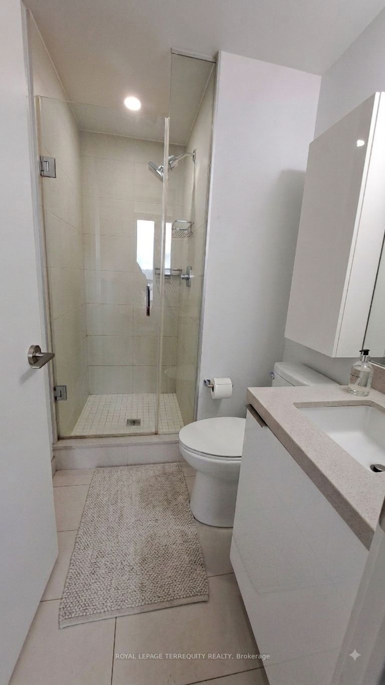 8 Eglinton Avenue E 505 Property Photo 9