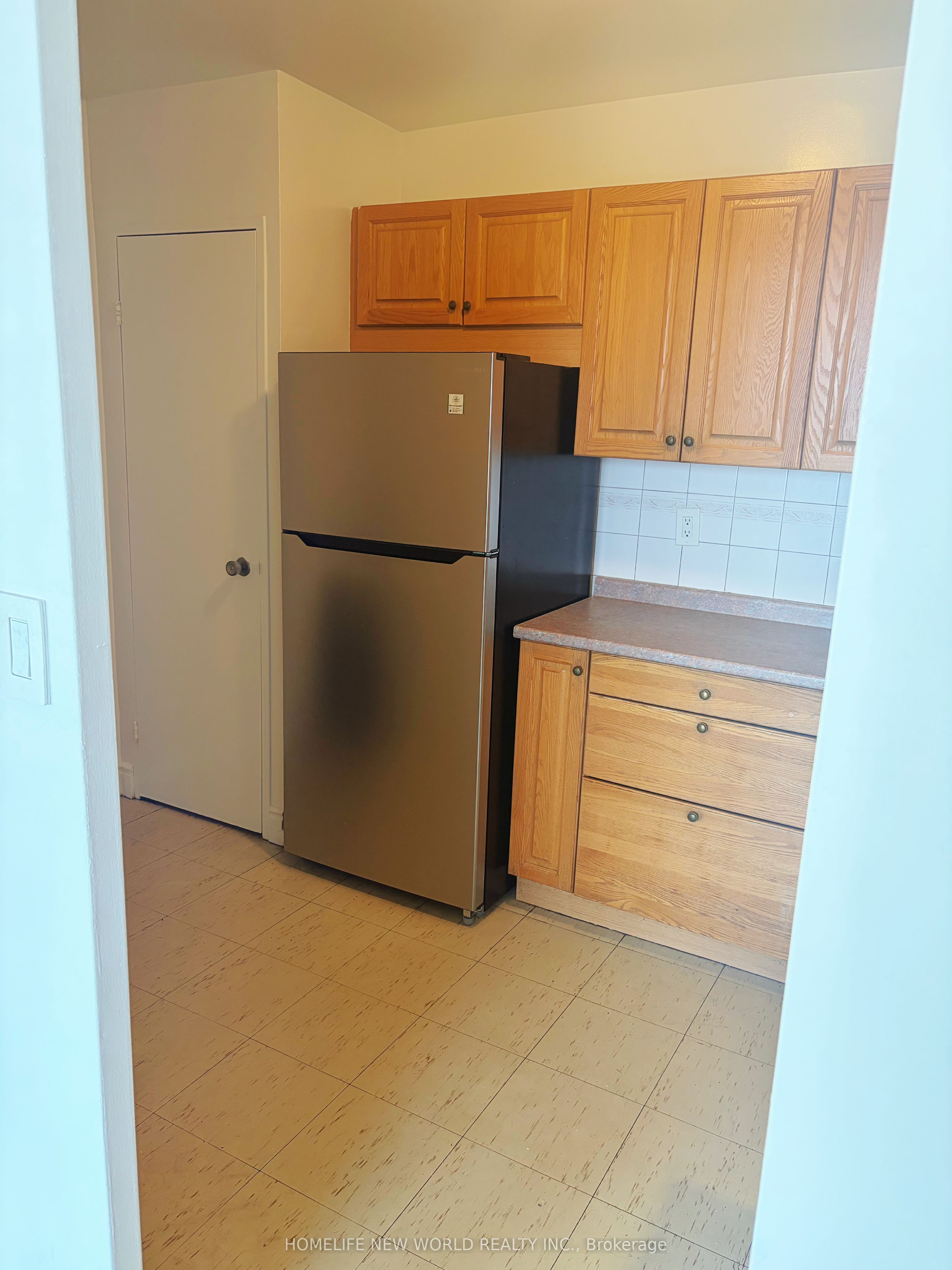 15 Vicora Link Way 1802 Property Photo 4