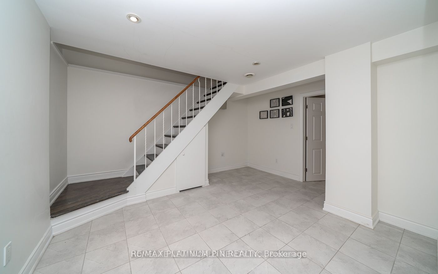61 Snowcrest Crescent Bsmt Property Photo 2