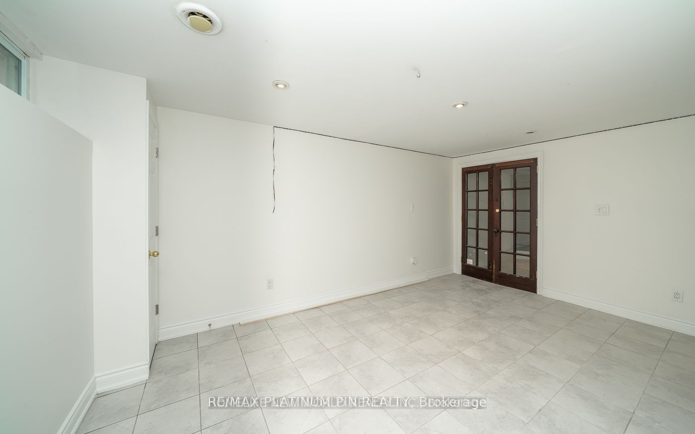 61 Snowcrest Crescent Bsmt Property Photo 6