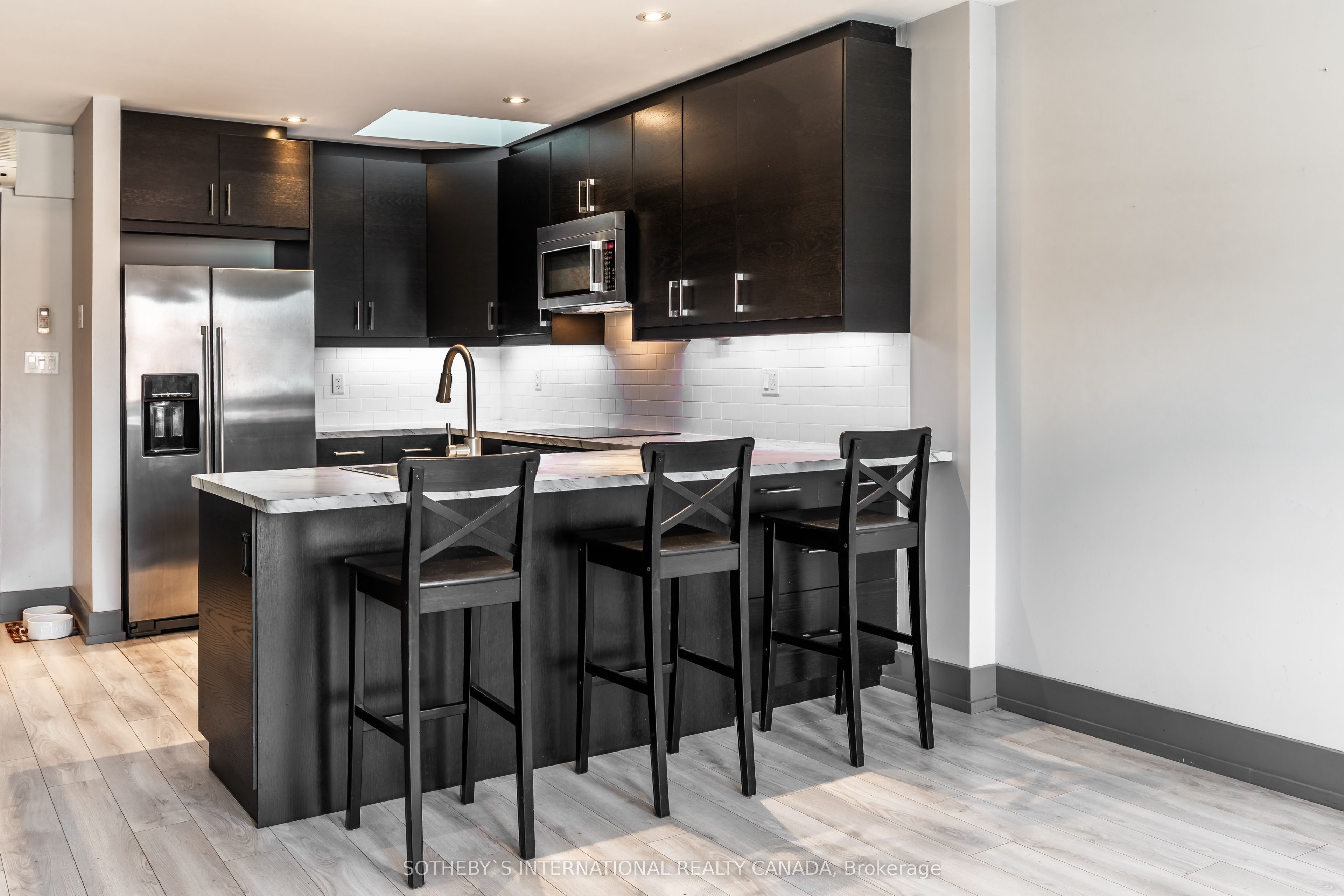 3236 Yonge Street Property Photo 5