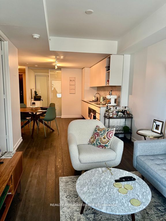 377 Madison Avenue 510 Property Photo 37