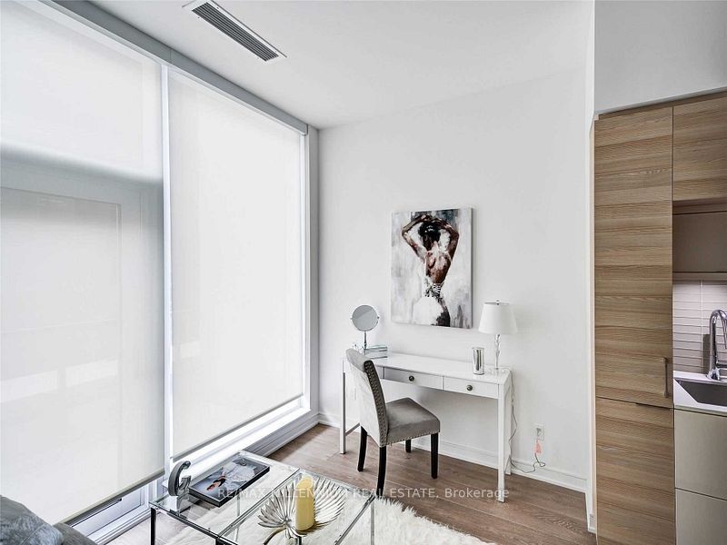 88 Scott Street 604 Property Photo 3