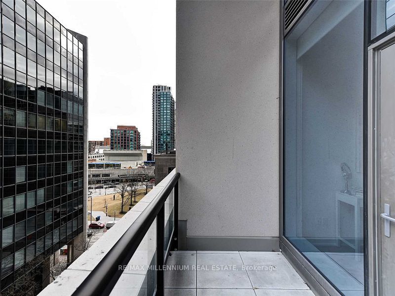 88 Scott Street 604 Property Photo 17