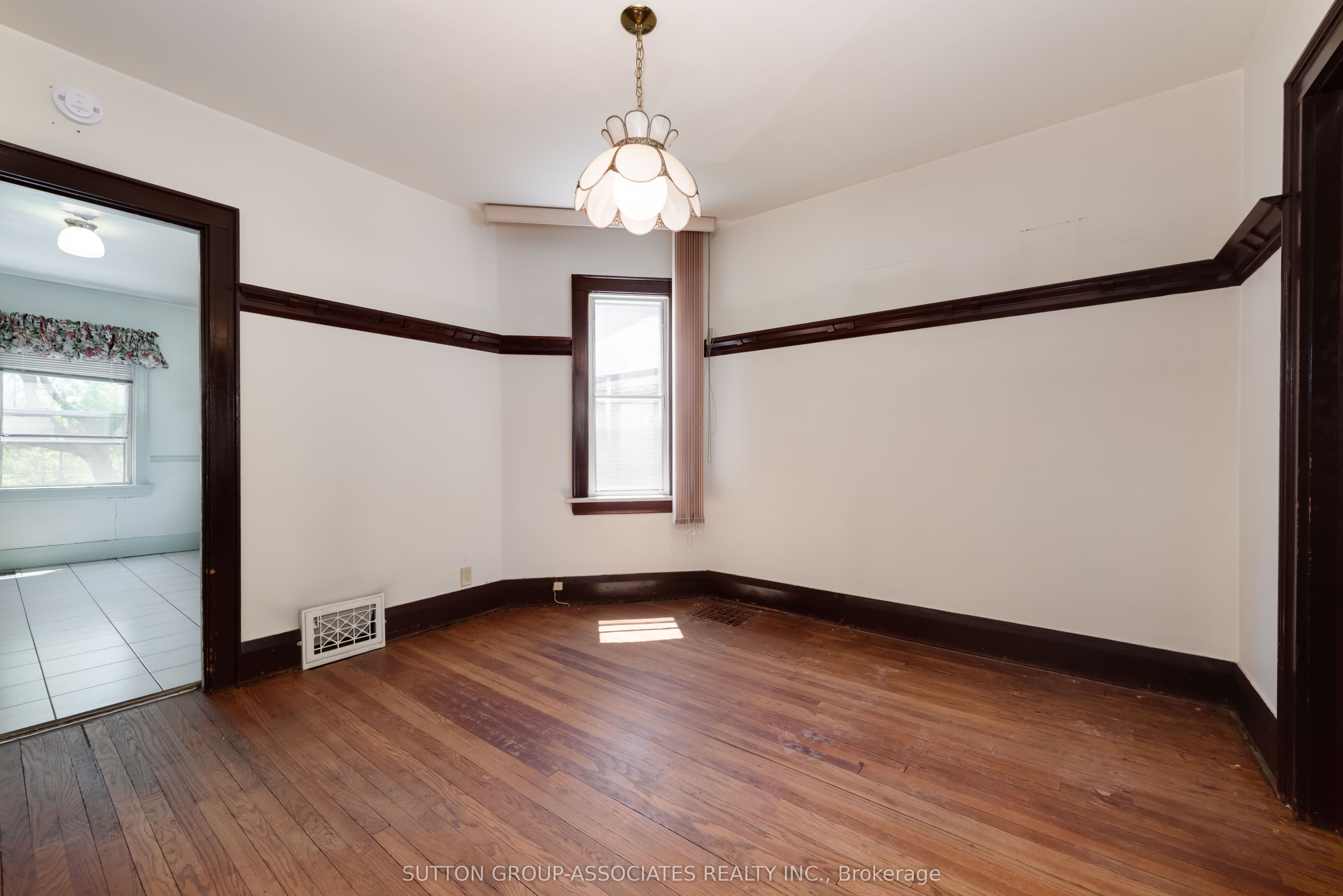 155 Earlsdale Avenue Property Photo 7