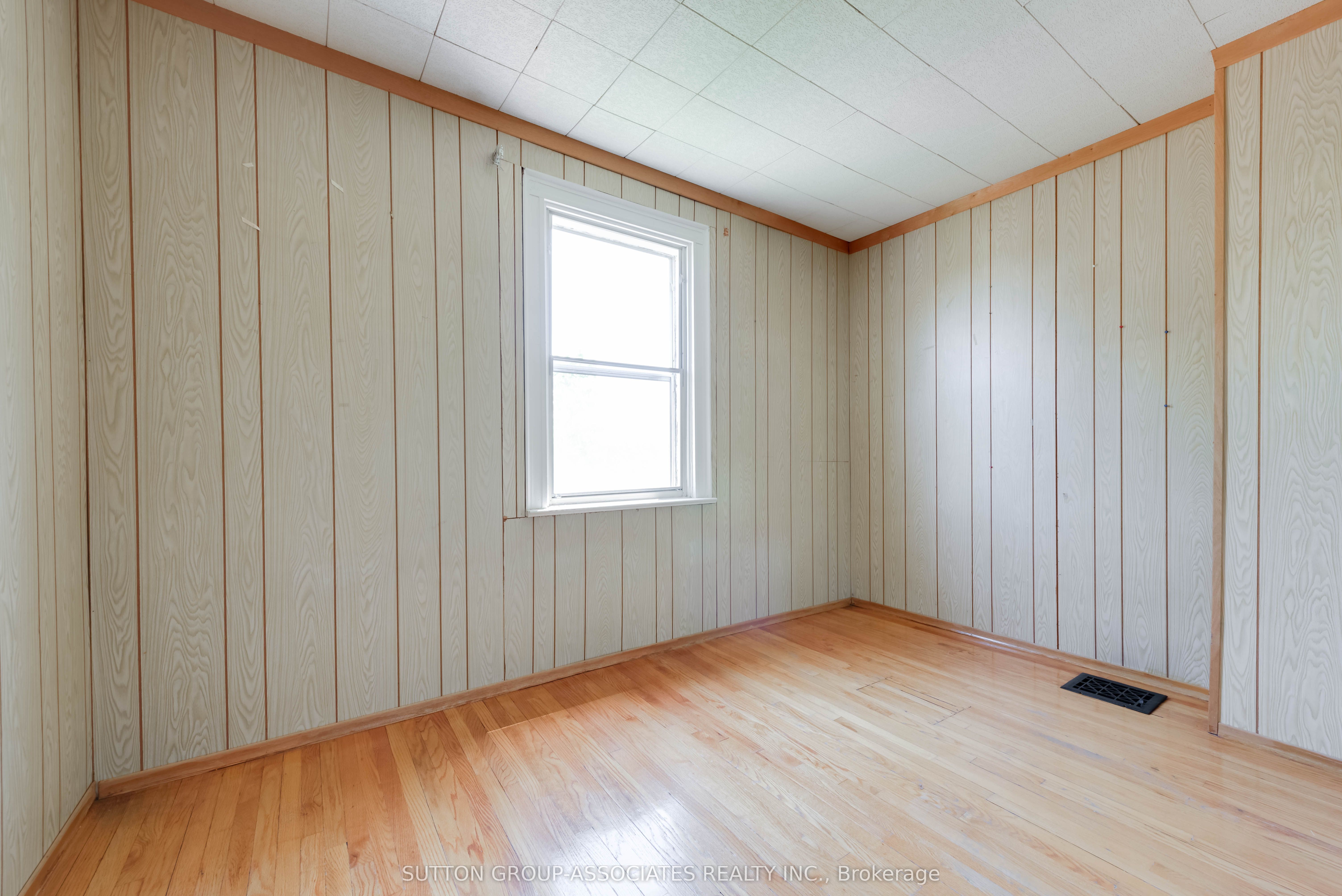 155 Earlsdale Avenue Property Photo 14