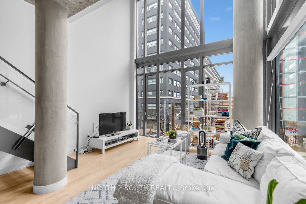 95 Bathurst Street 225 Property Photo 1