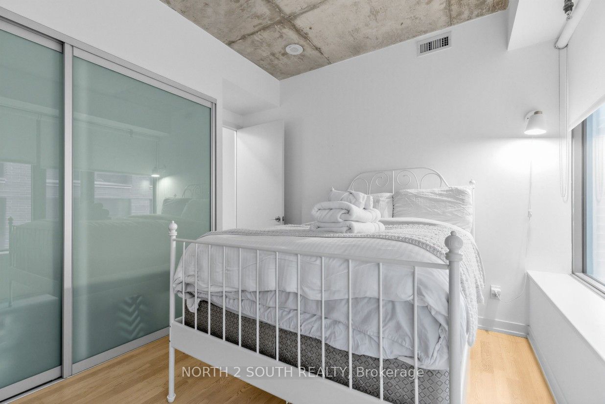 95 Bathurst Street 225 Property Photo 14